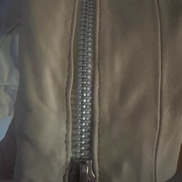 Doma Cream and Gray Leather Jacket - Picture 6 of 11